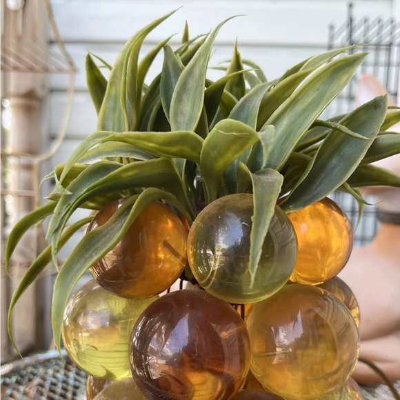 Tiki Lucite Amber Grape Cluster Pineapple Table Lamp MCM Mid Century Vintage 60s - Picture 2 of 9